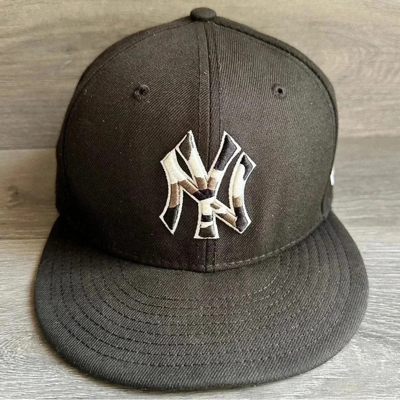 New York Yankees MLB New Era 9Fifty Snapback Hat Black/Camo - Picture 1 of 7